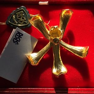 Vintage Risis 22K Gold Plated Orchid Pin/ Pendant